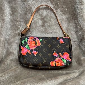 Excellent condition LV Stephen Sprouse Edition Roses Pochette